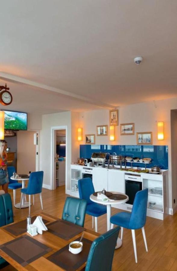 Seaside Resort In New Orbi Twins Батуми Екстериор снимка