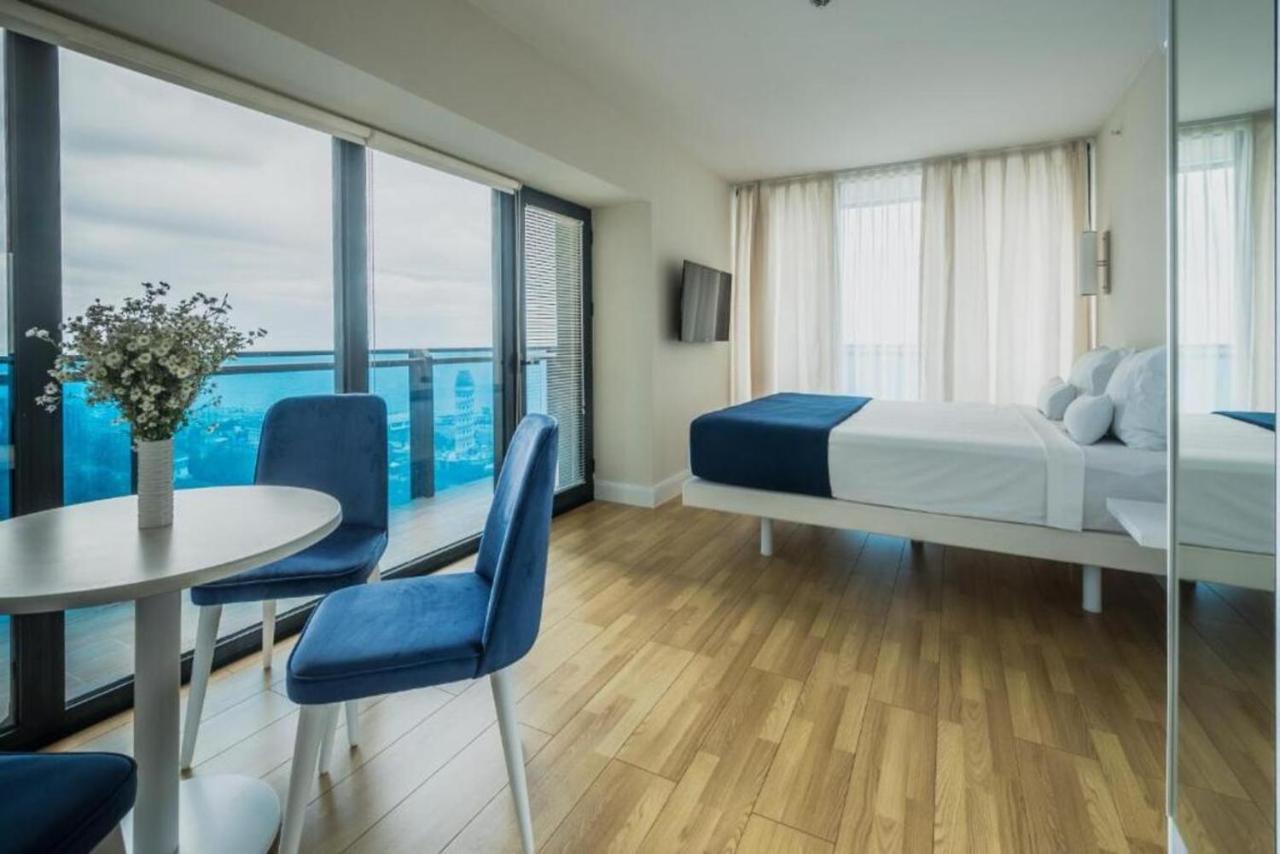Seaside Resort In New Orbi Twins Батуми Екстериор снимка