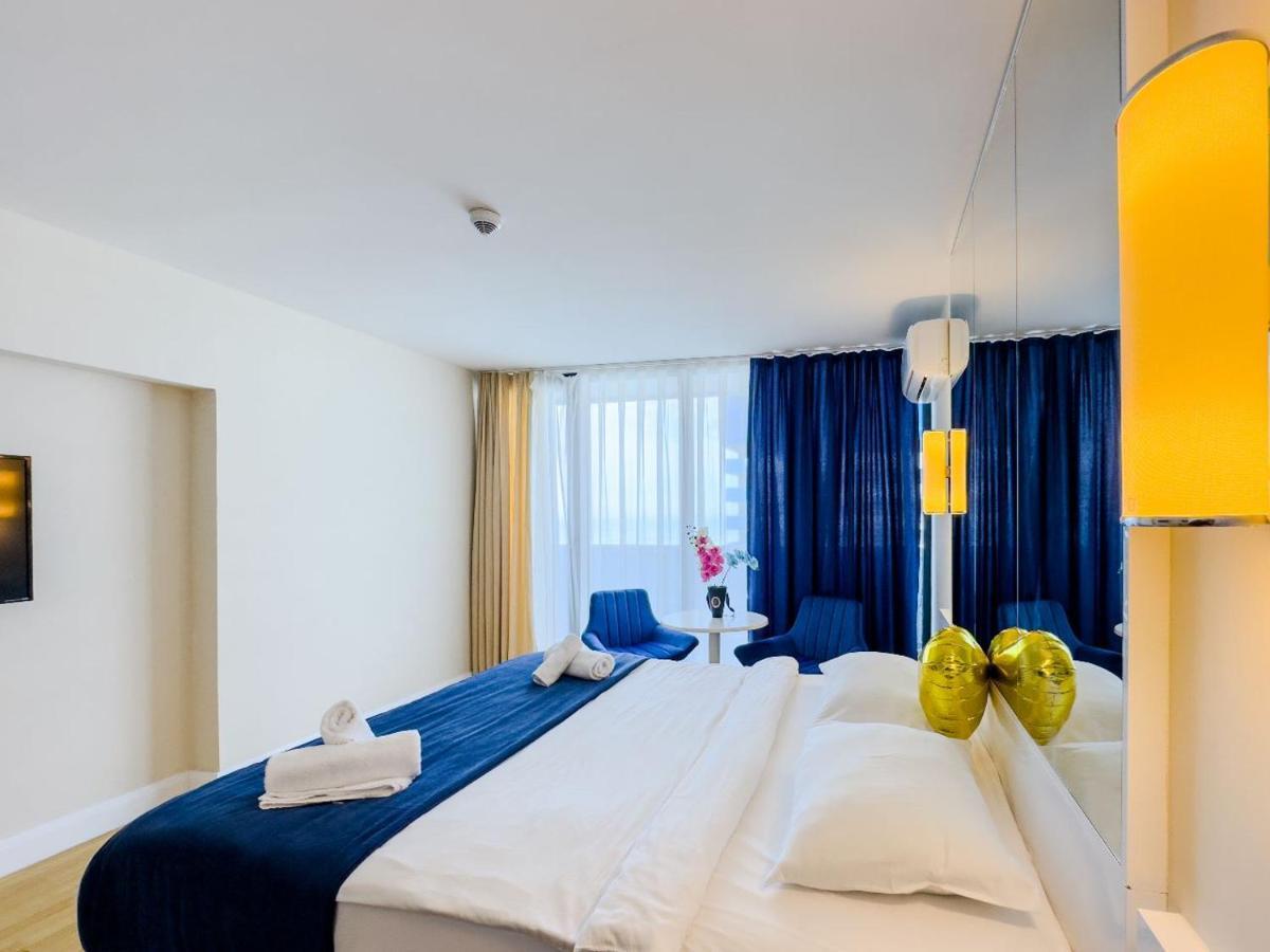 Seaside Resort In New Orbi Twins Батуми Екстериор снимка